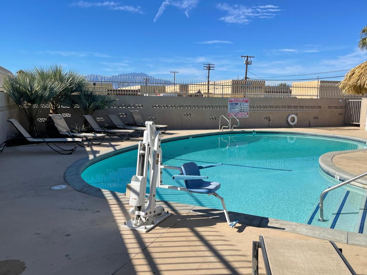 Motel Days By Wyndham Indio