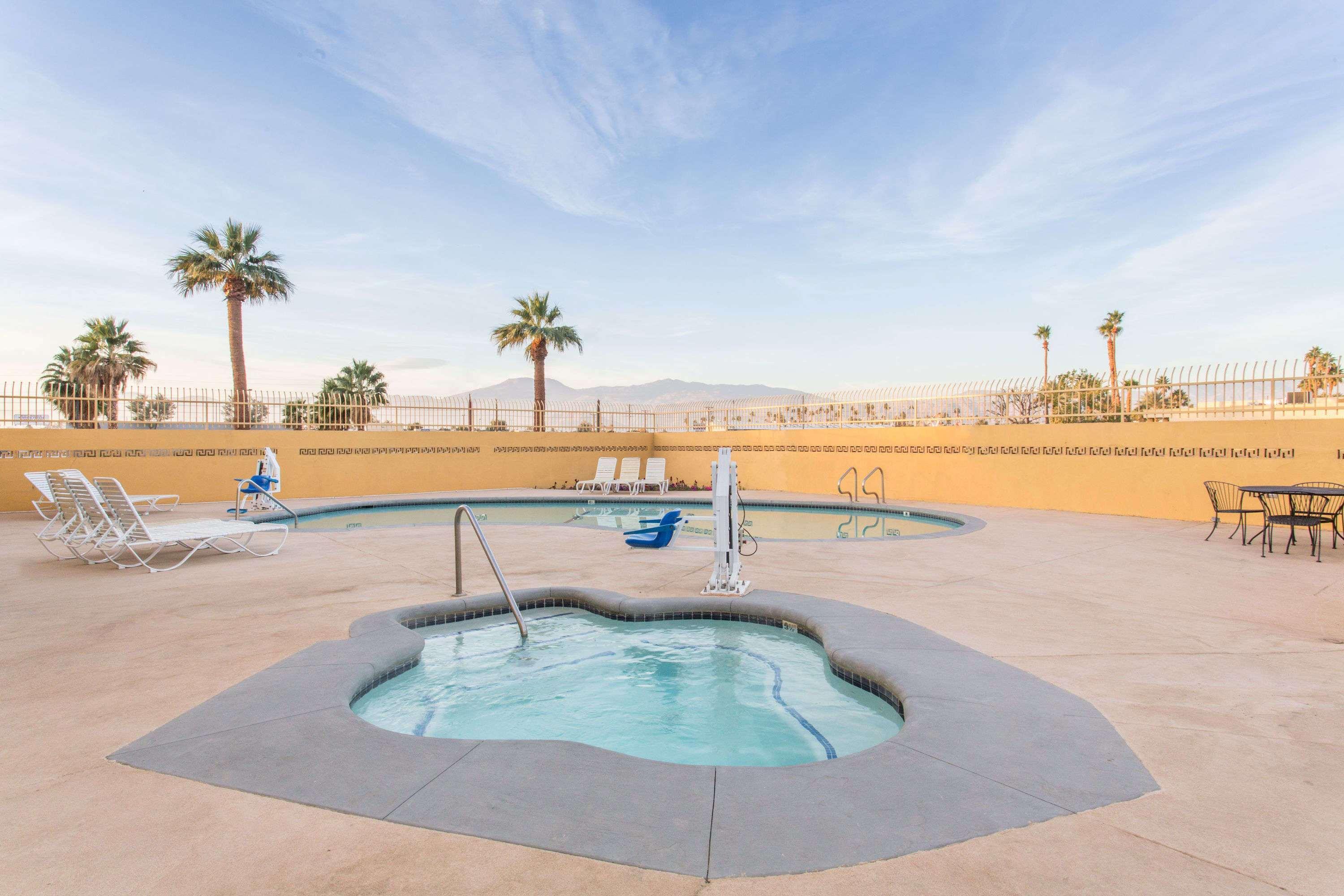 Days By Wyndham Motel
