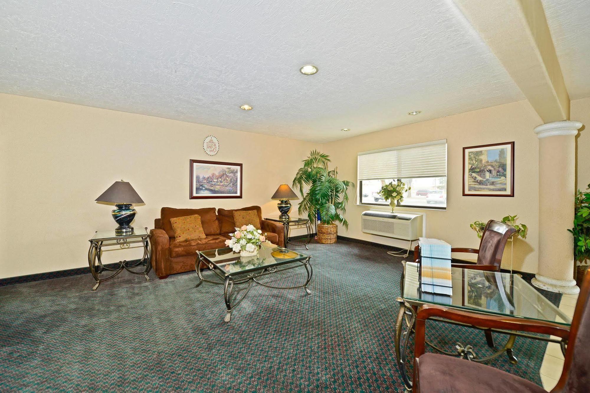 Motel Days By Wyndham Indio